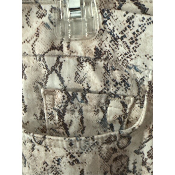 7 For All Mankind JEN7 Women's Snake Print Ankle Straight Jeans Size 12 Stretch - Picture 5 of 7